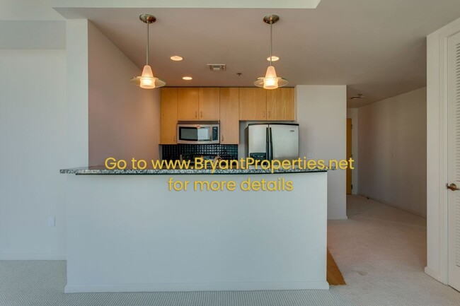 Building Photo - Nashville - Downtown 1-Bedroom Condo