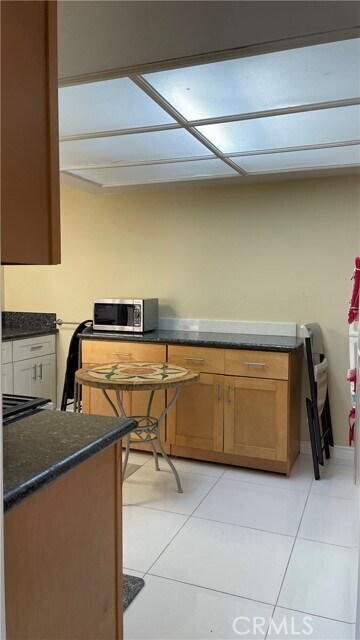 Building Photo - 2687 Pepperdale Dr