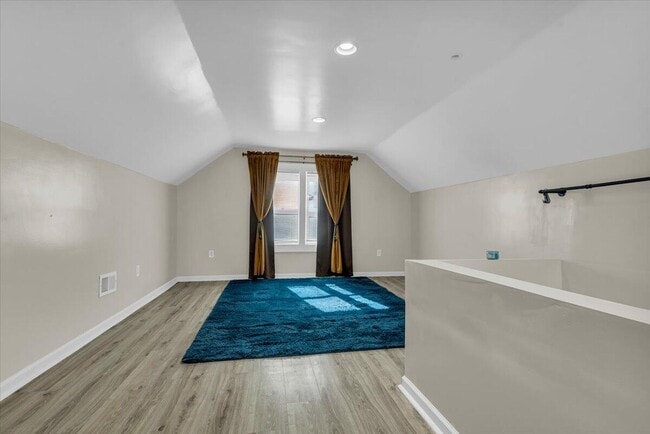 Building Photo - 14909 Griggs St