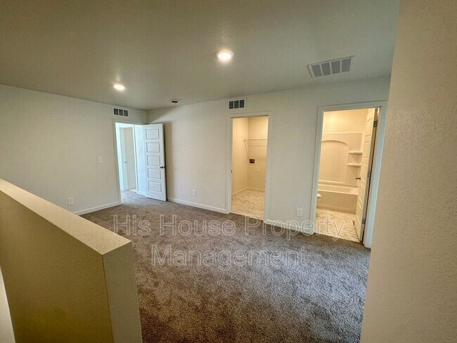 Building Photo - 3916 Pinnacles Ct