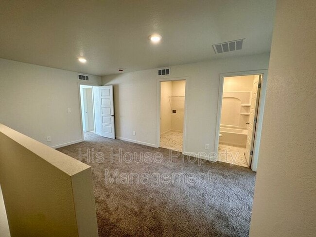 Building Photo - 3956 Pinnacles Ct