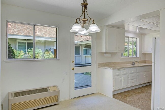 Building Photo - 516 Calle Aragon