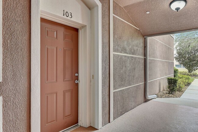 Building Photo - Beautifully Maintained 3-Bedroom, 2-Bathro...