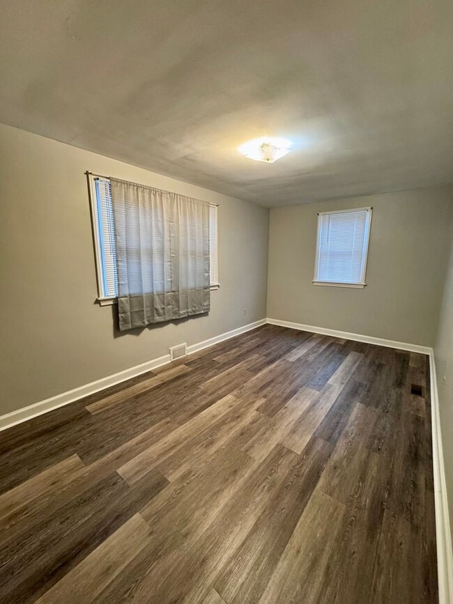 Building Photo - Single Family Home for Rent