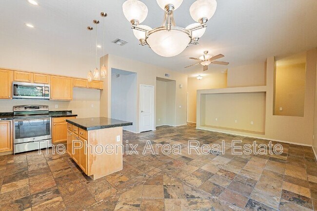 Building Photo - 2287 W Periwinkle Way