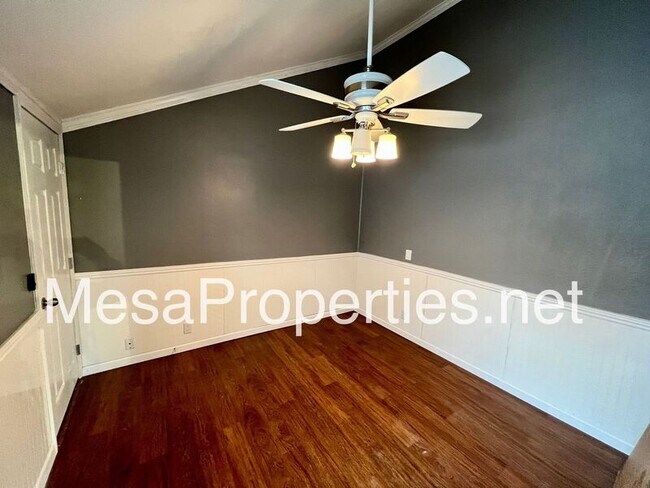 Building Photo - 3929 Rancho Del Oro Dr