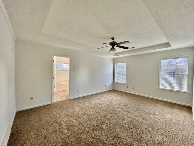 Building Photo - Discover this 4 bedroom 2 bath home for re...