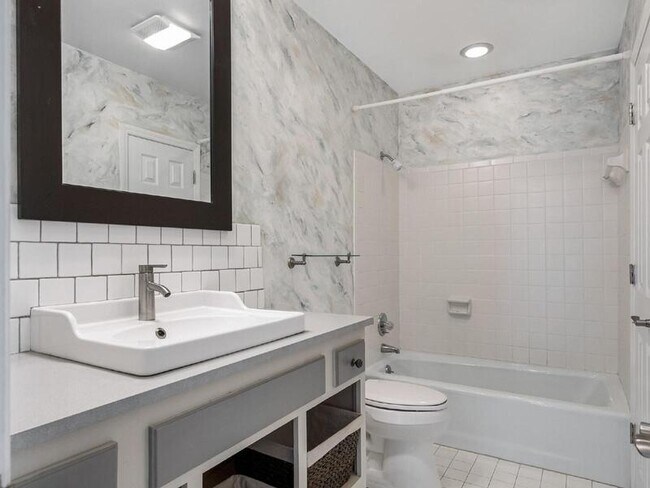 Building Photo - 5110 Dunes Ct