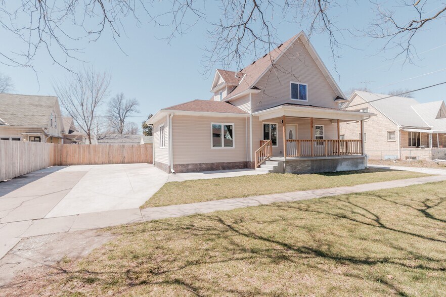 Primary Photo - 1529 S 9th St