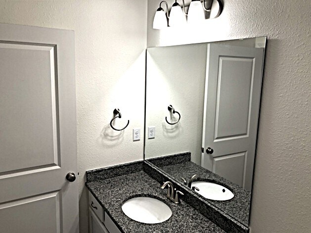 Building Photo - 3021 Eagle Bluff Way