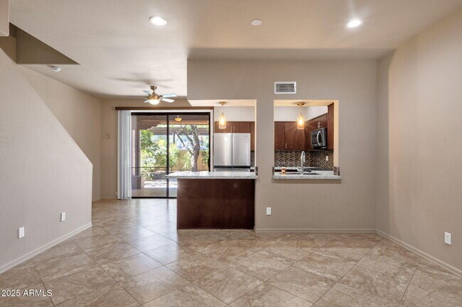 Building Photo - 12438 N Saguaro Blvd