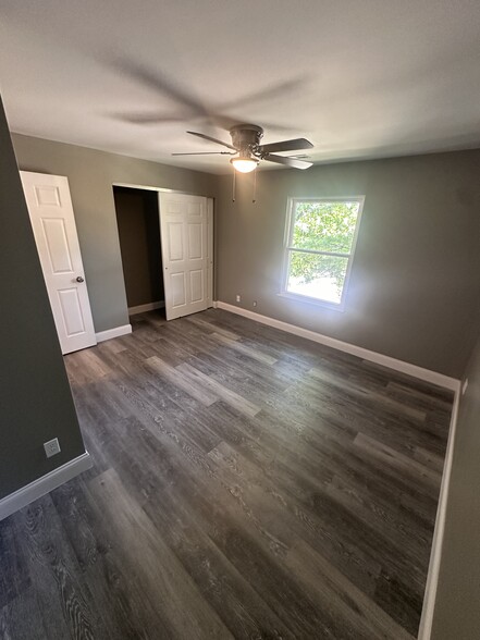 Master Bedroom Closet - 1609 Summergate Pkwy