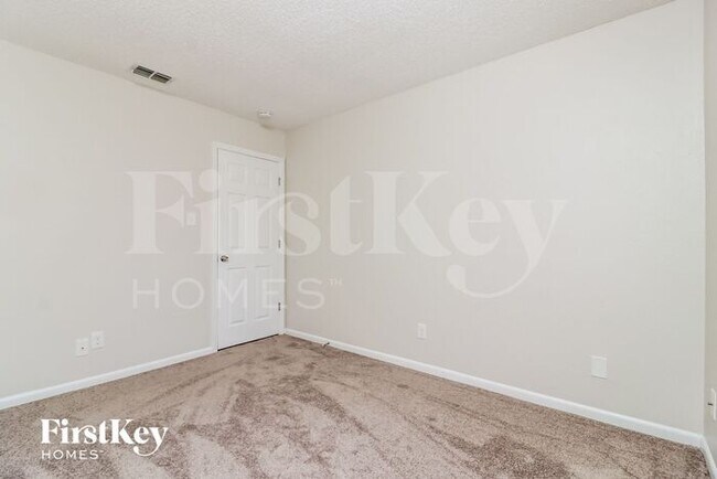 Building Photo - 1625 Gardner Dr