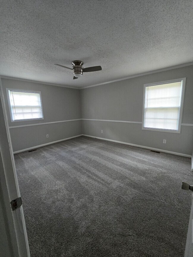 Building Photo - 7028 Lure Ct