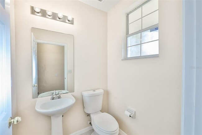 Building Photo - 9805 Carlsdale Dr