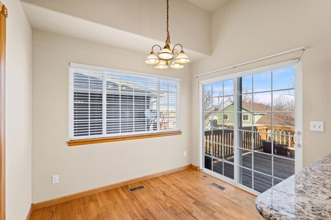 Building Photo - 389 Blackstone Cir