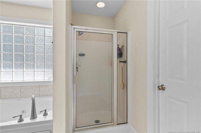 Building Photo - 5802 Rainsford Dr