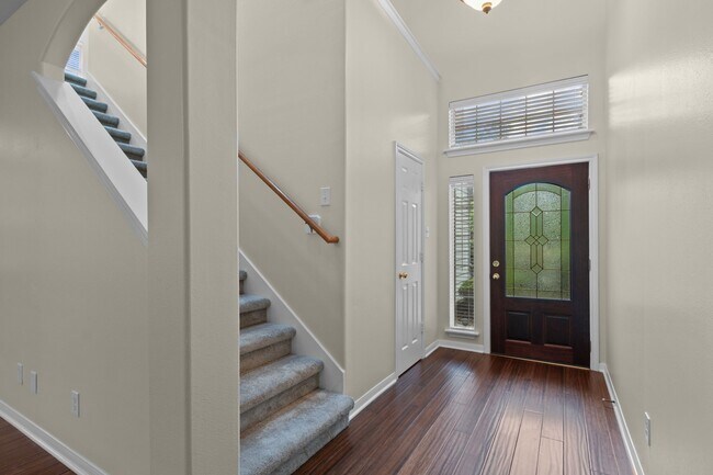 Building Photo - 142 W Burberry Cir