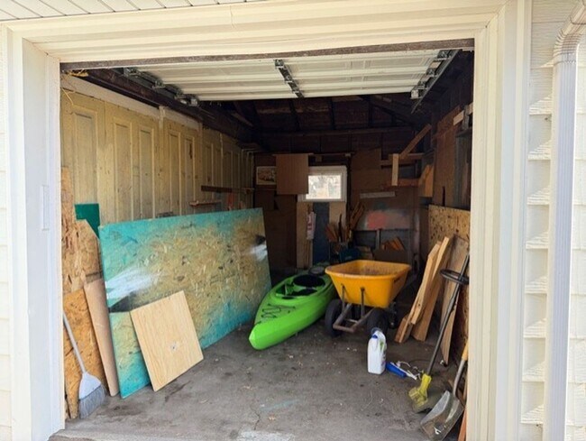 Building Photo - 438 University Ave NE