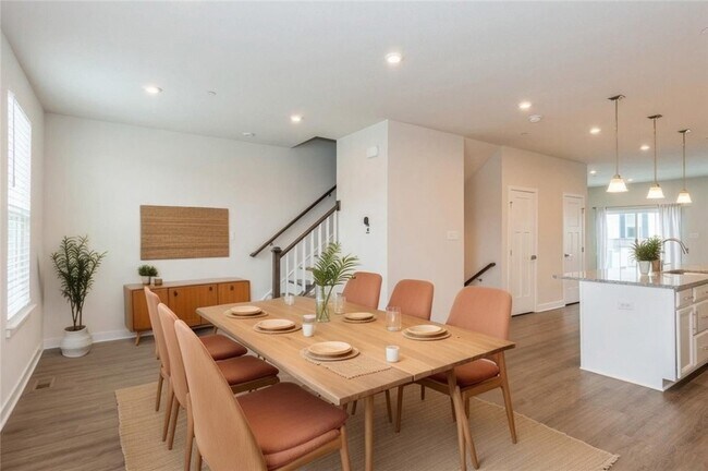 Building Photo - 4602 Spruce Rd