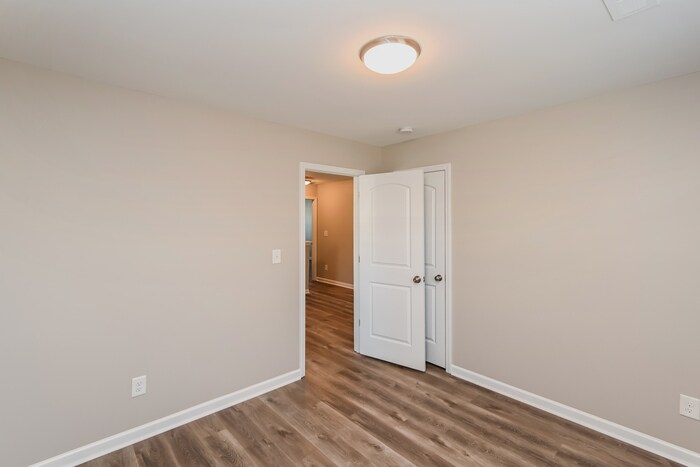 Building Photo - 8119 Whitley Ln