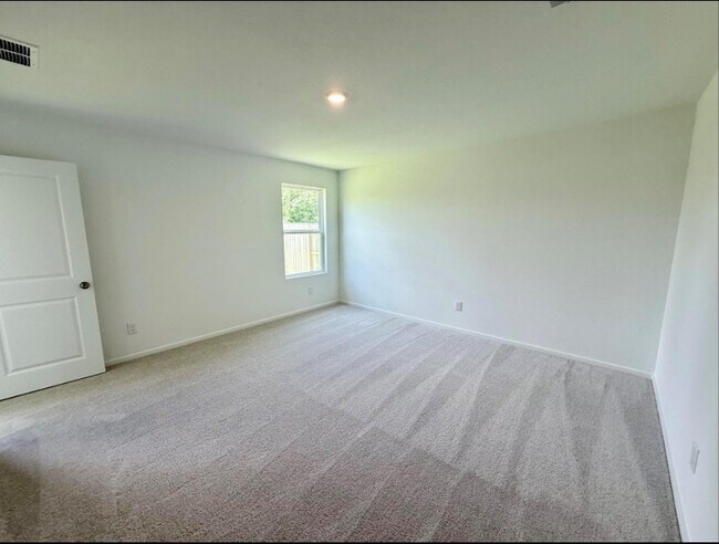 Building Photo - 932 Capracotta Dr