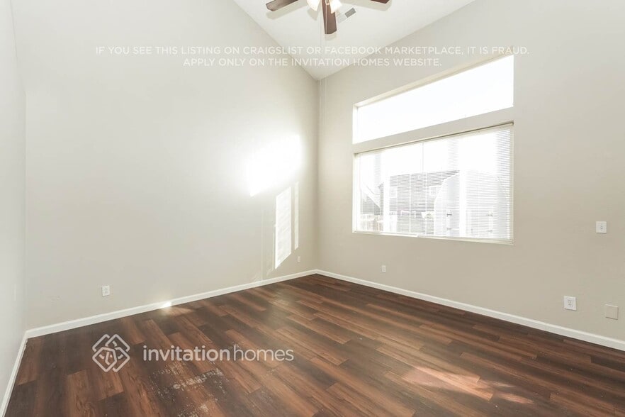 Building Photo - 882 Rancher Dr