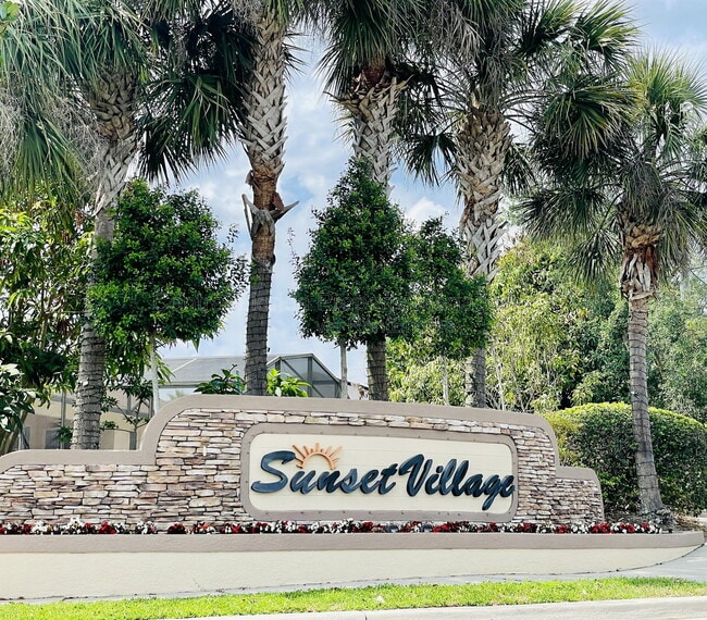 Building Photo - 1514 Sunset Village Blvd