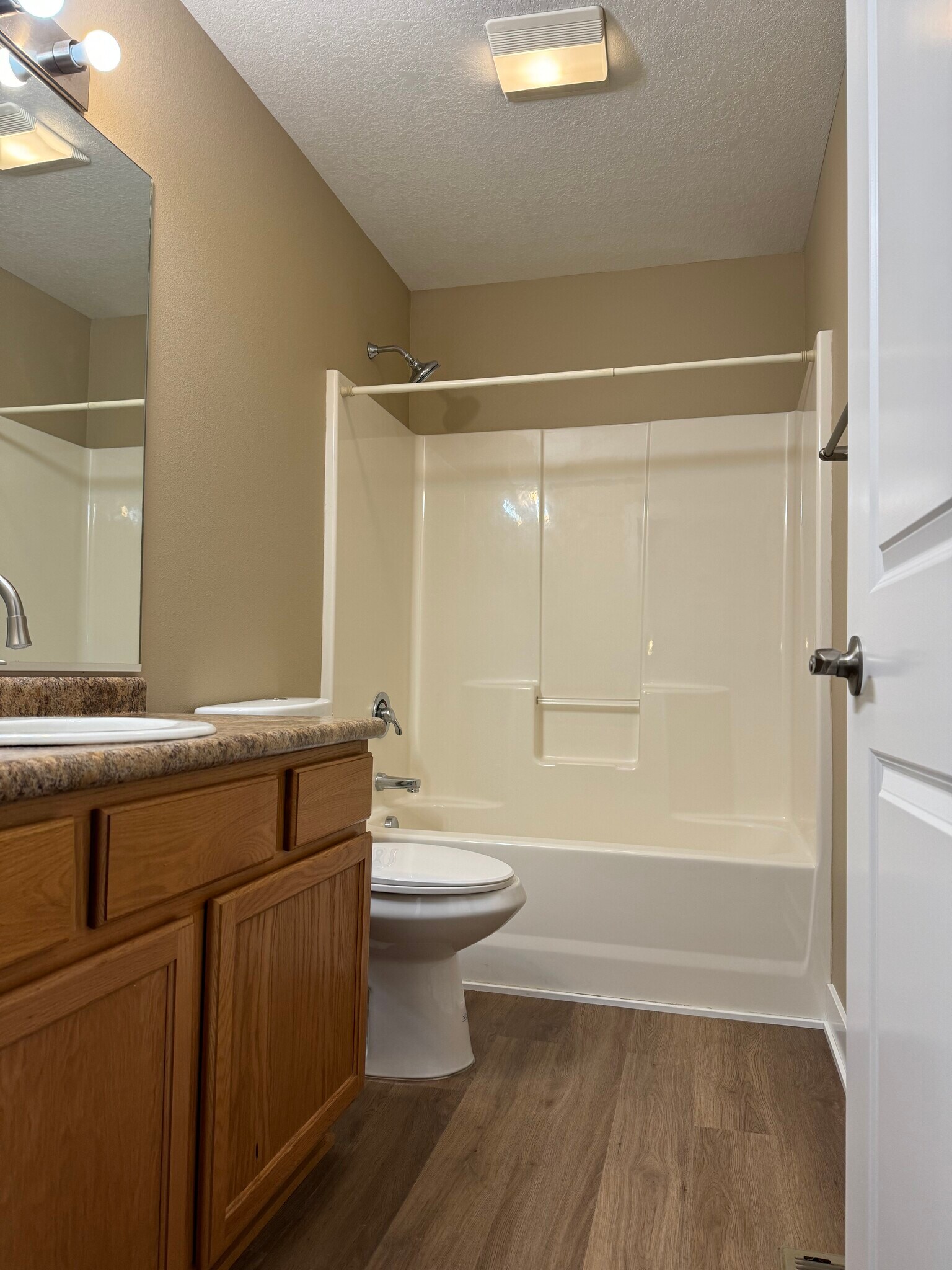 Bathroom - 389 NE Sandalwood