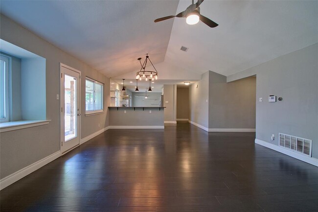 Building Photo - 8502 Danville Dr