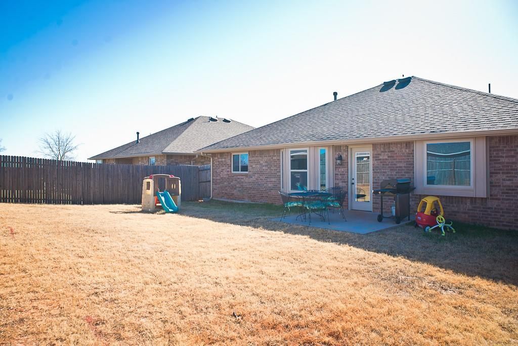 Building Photo - 3913 Caraway Ln