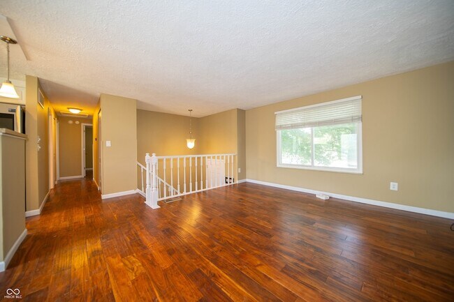 Building Photo - 8307 Castle Farms Rd