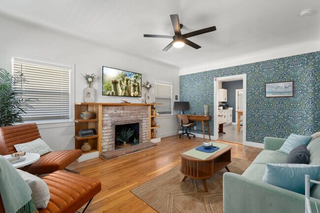 Building Photo - 1407 E McKinley St