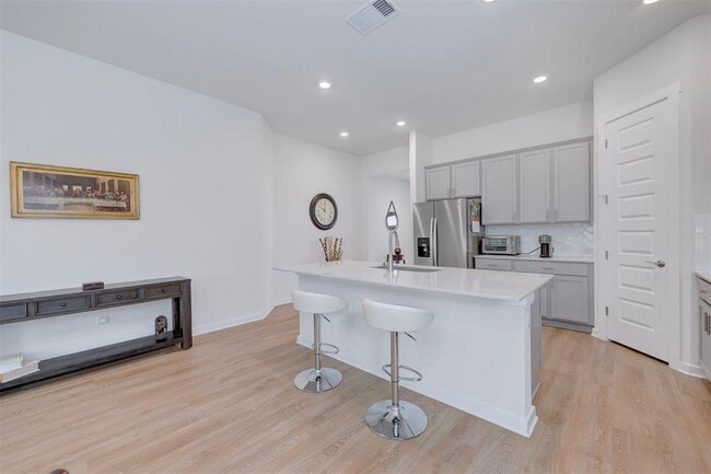 Building Photo - 2041 Centerline Ln