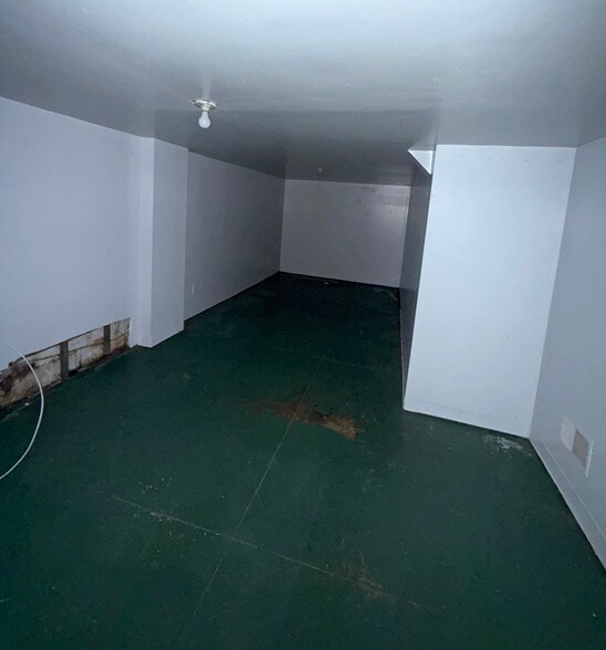 Building Photo - 2017 N Graceland Ave