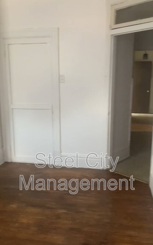 Building Photo - 810 Wood St