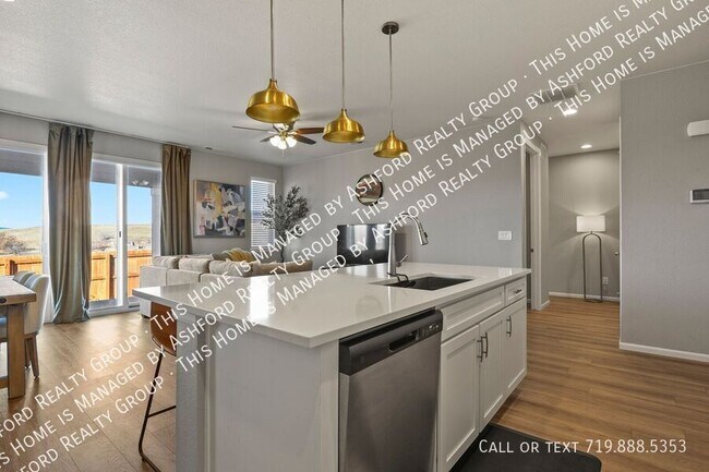 Building Photo - 6445 Bodacious Cir