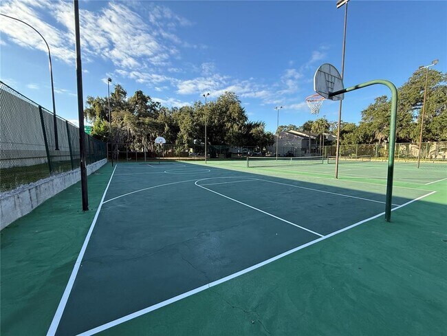 Building Photo - 425 Wymore Rd