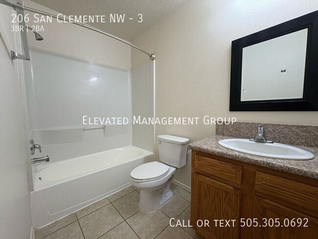 Building Photo - 206 San Clemente Ave NW
