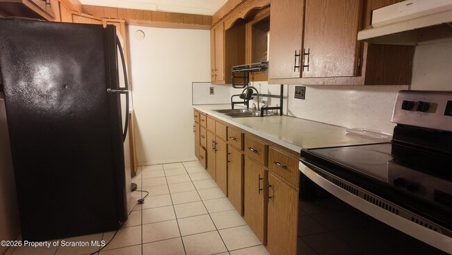 Building Photo - 3730 Lawrence Ave