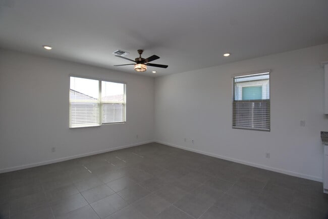 Building Photo - 16067 W El Cortez Pl