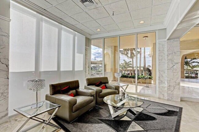Building Photo - 5440 N Ocean Dr