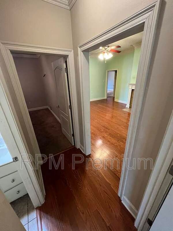 Building Photo - 3995 Water Oak Dr
