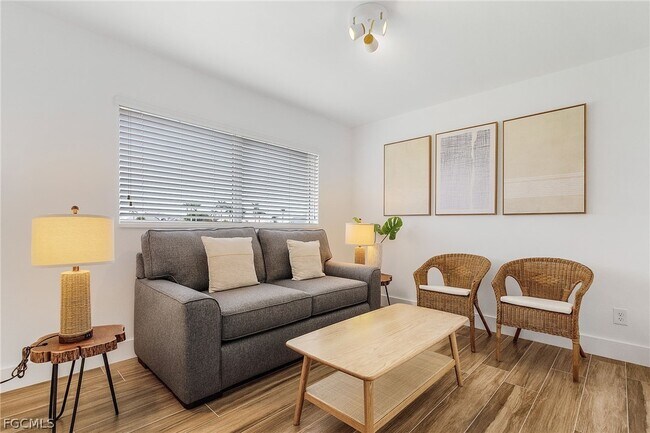 Building Photo - 3015 NW 42nd Ave