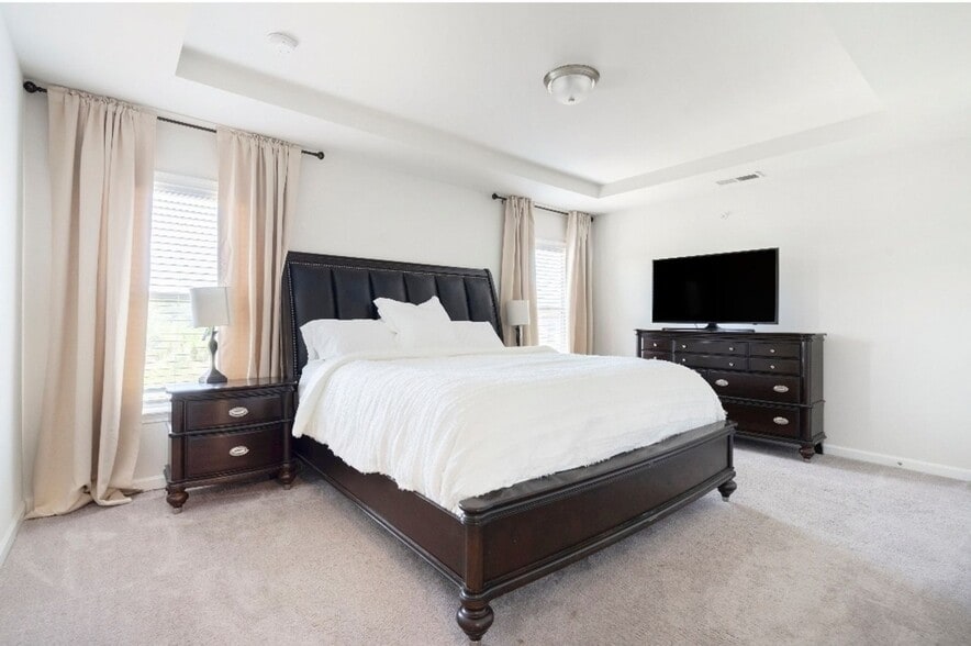 Building Photo - 1421 Ridgebend Way SE