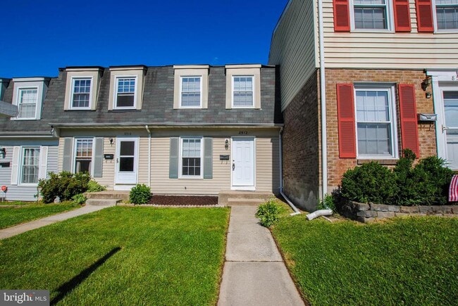 Building Photo - 8512 Hydra Ln