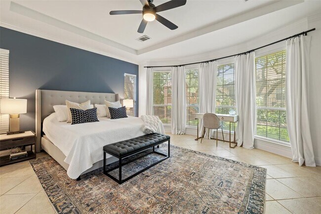 Building Photo - 209 The Hills Dr