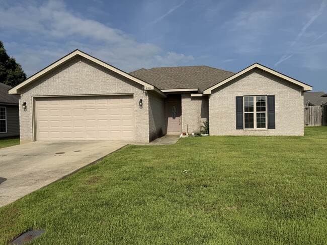 Primary Photo - 3591 Dover Dr