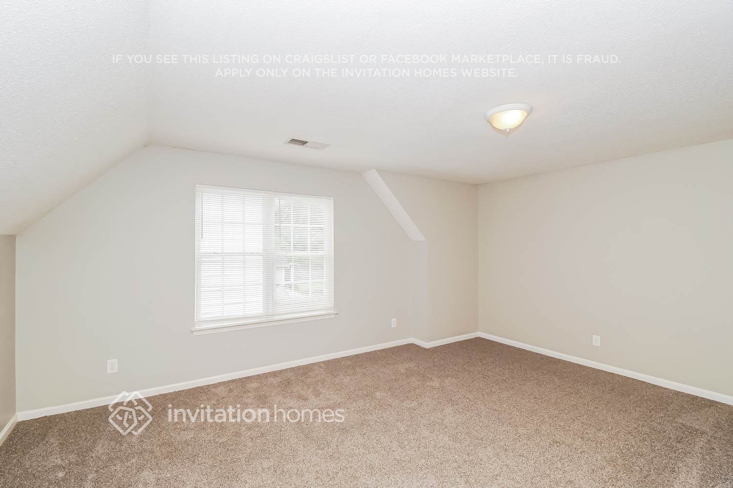 Building Photo - 211 Everett Park Dr