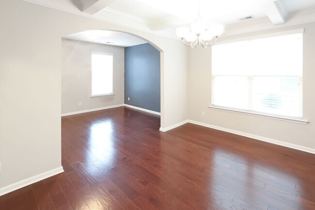 Building Photo - Stunning & Spacious 4 Bedroom Home in Highland Falls Community